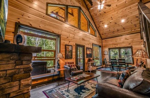 Sevierville Cabin | 127 m² Cabin ∙ 2 bedrooms ∙ 6 guests