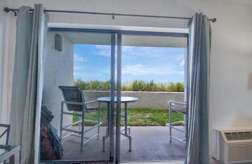 Crescent Beach Apartment | 130 Direct Ocean Front 1 bedroom condo with heated pool