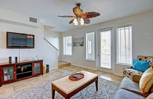 Port Aransas Condo | 131 m² Condo ∙ 2 bedrooms ∙ 8 guests