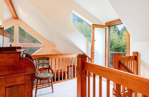 Bainbridge Island Hotel | 133 m² Hotel ∙ 4 guests
