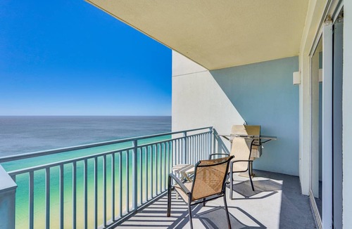 Panama City Beach Apartment | 134 m² Apartment ∙ 3 bedrooms ∙ 8 guests