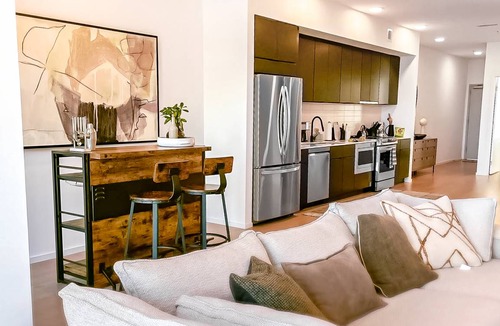 North Capitol Apartment | 135 m² Loft ∙ 2 bedrooms ∙ 4 guests