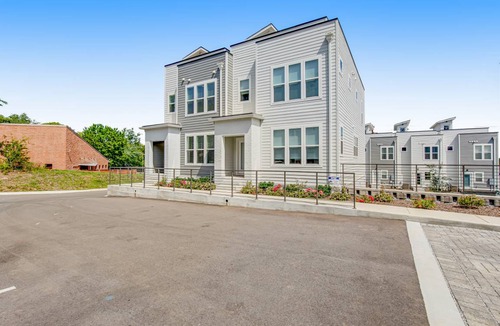 Madison Condo | 138 m² Condo ∙ 2 bedrooms ∙ 6 guests