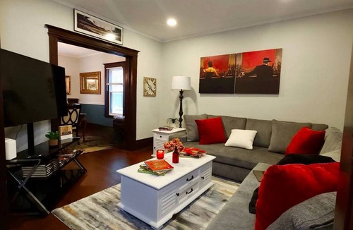 Detroit Apartment | 139 m² Apartment ∙ 3 bedrooms ∙ 6 guests