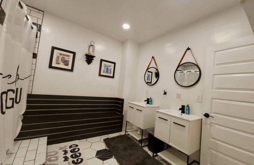 Detroit Apartment | 139 m² Apartment ∙ 3 bedrooms ∙ 6 guests
