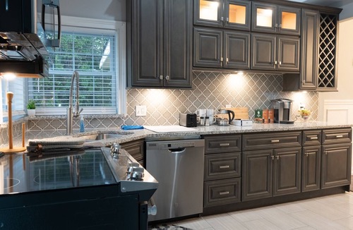 Aston House | 15 Mins From PHL International Airport - Modern Rancher Style Home in Chester PA