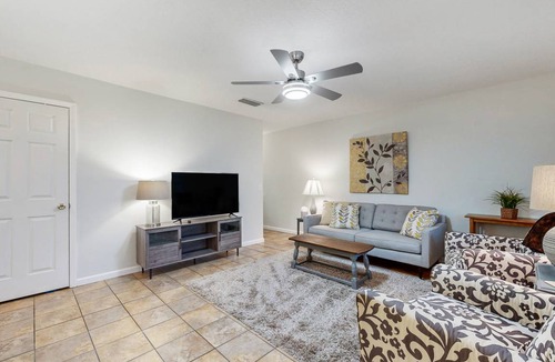 Amelia City House | 159 m² House ∙ 2 bedrooms ∙ 4 guests