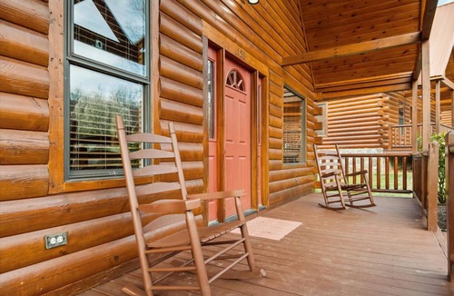 White Oak Lodge Cabin | 174 m² Cabin ∙ 2 bedrooms ∙ 6 guests