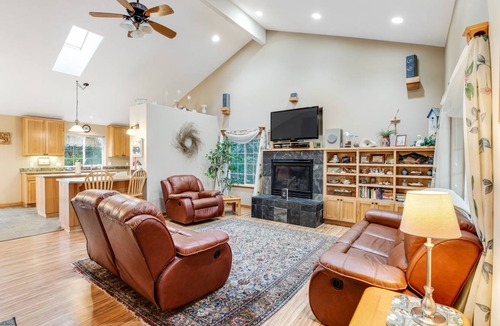 Sunset Beach House | 183 m² House ∙ 3 bedrooms ∙ 6 guests