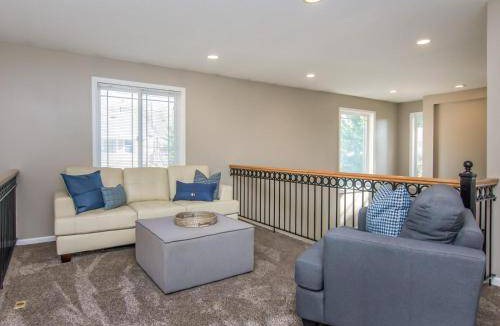 Midvale House | 186 m² House ∙ 3 bedrooms ∙ 14 guests