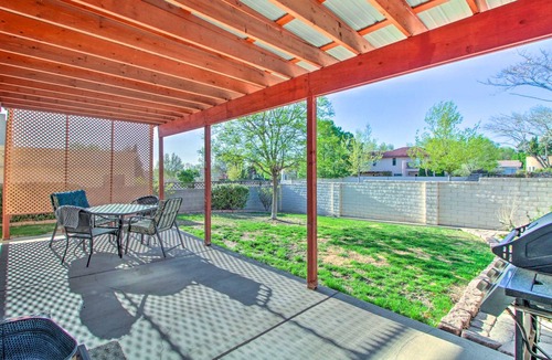 Northeast Heights Apartment | 192 m² Apartment ∙ 3 bedrooms ∙ 7 guests