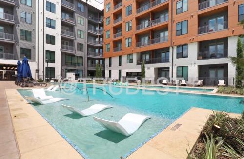 North Burnet Apartment | 1BR Alongside Q2 and Domain With Pool, Gym and Free Parking