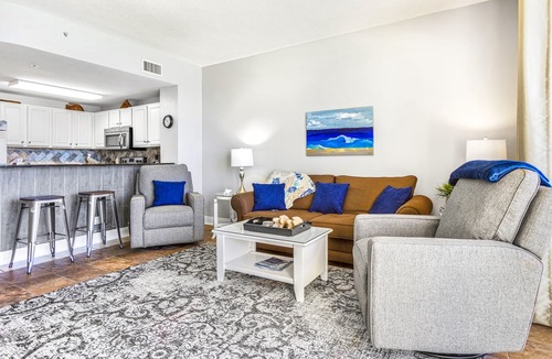 Panama City Beach Condo | 1PM Early Check In! Beachfront! Walk to Pier Park! Beach Chair Service included
