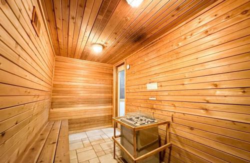 Brian Head House | 1st Floor Ski Inout With Hot Tub And Sauna