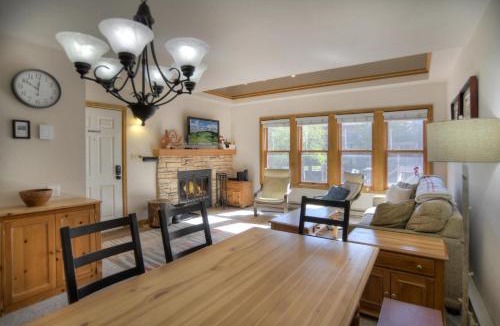 Durango House | 2 2 Ferringway 26
