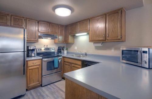 Durango House | 2 2 Ferringway 9