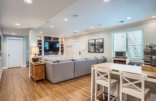 Stapleton Apartment | 2 Bd Apt/Privt Entry/Denver's Central Park Neighborhood/5 min. to Anschutznn