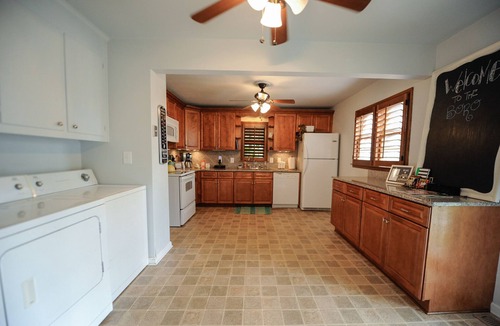 Murfreesboro House | 2 Beautiful Homes for 1 Amazing Experience! Sleeps 17