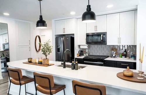 The Gulch Apartment | 2 Bed 2 Bath Luxury Retreat in Gulch