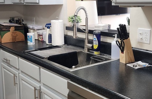 Powell Condo | 2-bedroom condo just remodeled. 1 car garage. Includes utilities, wifi, tv