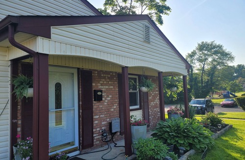 Willingboro House | 2 bedroom, host up to 5 people, willingboro 2 bedroom