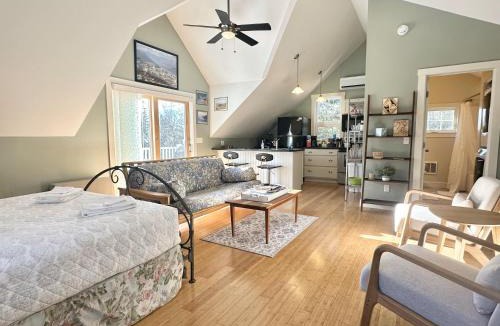 Town Hill House | 2 BR Home in Bar Harbor Town Hill "Deer Run"