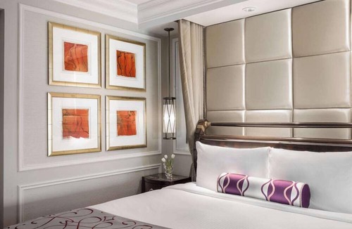 Las Vegas Hotel | 2 Connecting Suites at a 5⭐️ Hotel