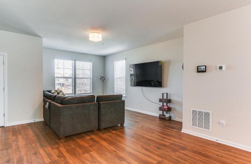 Frederick House | 2 Mi to Dtwn Frederick Updated Townhome