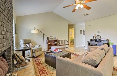 McQueeney House | 2 Mi to Lake McQueeny Gem with Covered Patio