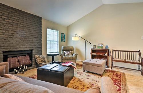 McQueeney House | 2 Mi to Lake McQueeny Gem with Covered Patio