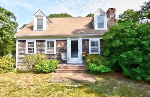 Eastham House | 2 Miles to Nauset & Coast Guard Beach Dog Friendly