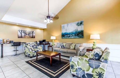 Bessemer Hotel | 2-Star Hotel ∙ Quality Inn Bessemer I-20 exit 108
