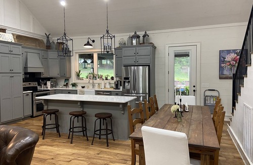 Northport House | 20 min to Bryant Denny Stadium! 5min to public boat landing at Lake Tuscaloosa!