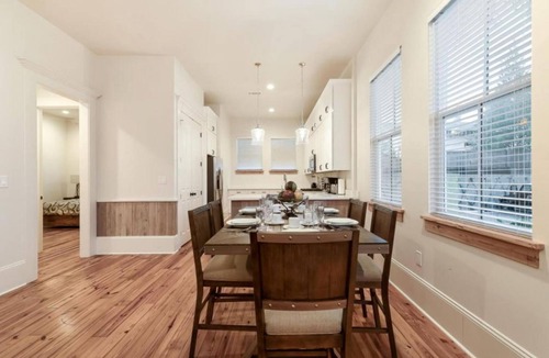 Faubourg Lafayette Condo | 20% OFF Monthly | 10% OFF Weekly-Hosteeva 3 BR Cottage Close to St. Charles 5 m Ride to FQ