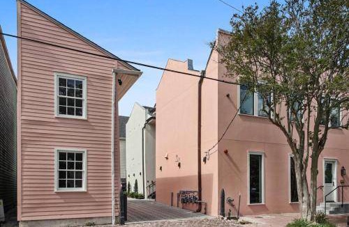 Lower Garden District Apartment | 201 m² Apartment ∙ 5 bedrooms ∙ 10 guests