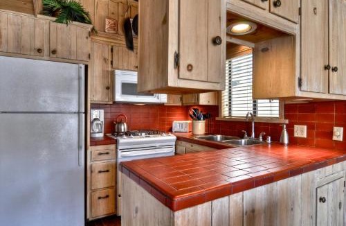 Balboa Island House | 201 Ruby