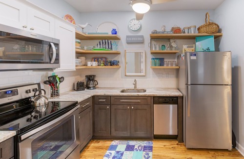 Isle of Palms Condo | #202 "Top O' the Stairs" 2Br/1Ba, Pet-Friendly