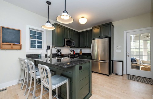 Union Pier House | (2026 OPEN!) Association Pool Close To Beach & Downtown!