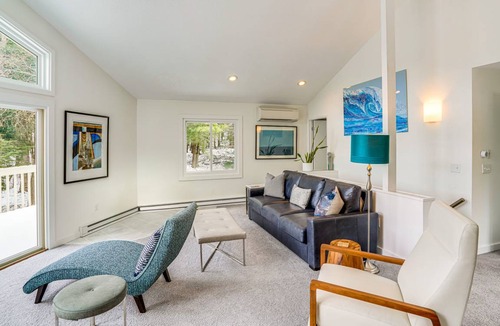 Otis House | 211 m² House ∙ 2 bedrooms ∙ 6 guests