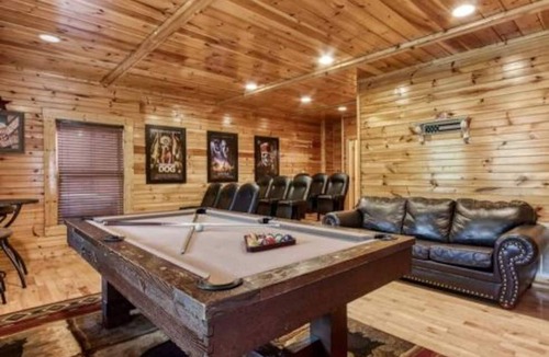 Hemlock Hills Apartment | 222 m² Apartment ∙ 4 bedrooms ∙ 18 guests