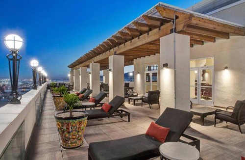 Downtown El Paso Hotel | 231 m² Hotel ∙ 127 guests