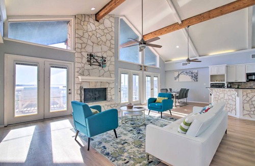 Burnet House | 232 m² House ∙ 3 bedrooms ∙ 6 guests