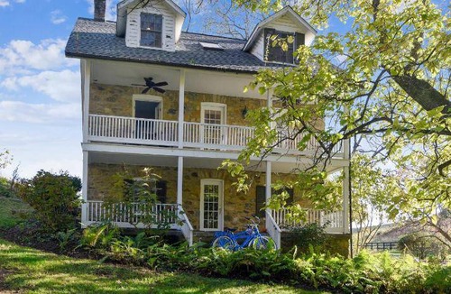 Middleburg House | 240 m² Motel ∙ 4 guests