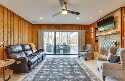 Brookshire House | 241 m² House ∙ 3 bedrooms ∙ 8 guests