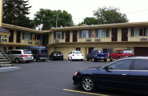 Overlook Hotel | 26 m² Motel ∙ 4 guests