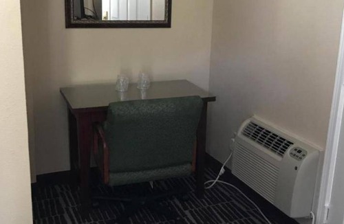 Overlook Hotel | 26 m² Motel ∙ 4 guests
