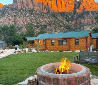 Zion National Park South Entrance Hotel | 27 m² Hotel ∙ 6 guests