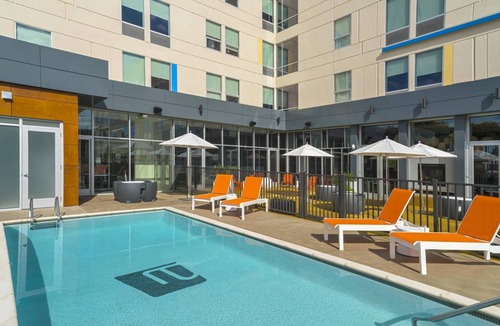College Station Hotel | 28 m² Hotel ∙ 127 guests