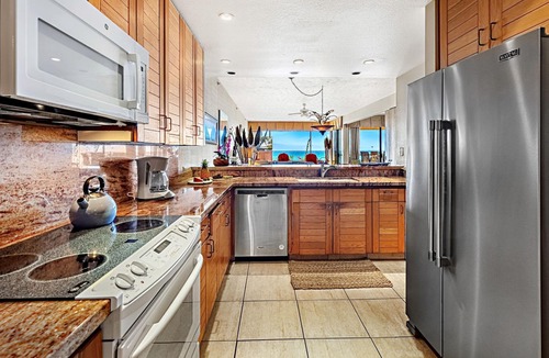 Kahana Condo | 2bd Oceanfront View-SK344-Sullivan Properties