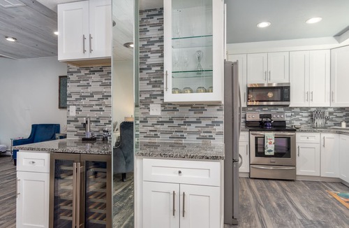 Littleton House | 2BR Hidden Gem-Walk To Shops,Trails, and Wedding Venue. Red Rocks > Quick Uber